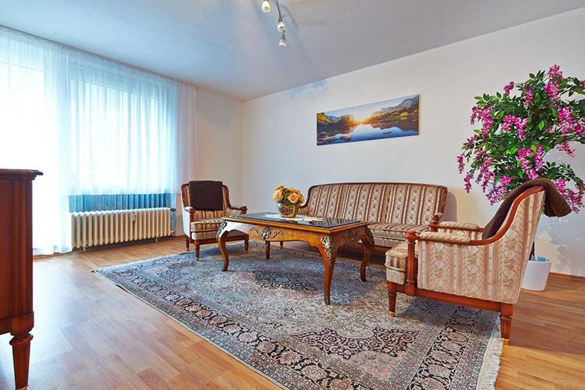 Komfort Ferienwohnung Bad Pyrmont Naehe Kurpark Esterno foto