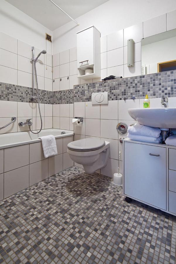 Komfort Ferienwohnung Bad Pyrmont Naehe Kurpark Esterno foto